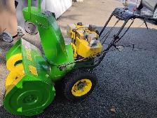 SOUFFLEUSE.   JOHN.  DEERE.  8X26