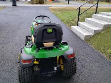 TRACTEUR À GAZON JOHN DEERE S-240 / 42' - Photo 6