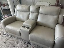 TAUPE POWER LEATHER LOVESEAT - Photo 3