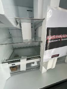 NEW 36" Moffat Counter Depth Fridge Water&Ice Dispenser 21.6 CF - Photo 5