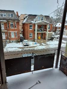 3 Bedroom Sandy Hill Apartment for Rent (92 Blackburn Ave) - Photo 2