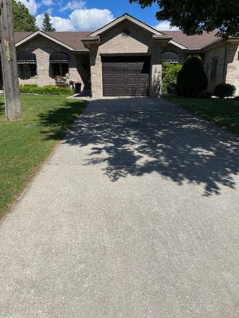 Townhouse in beautiful Kingsville - new homeowner/retirement