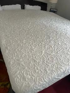 Mattress King Iserta Memory Foam $200