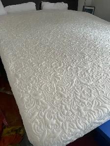 Mattress King Iserta Memory Foam $200 - Photo 2