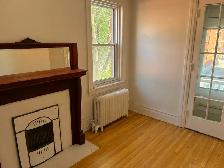 3 Bedroom Centretown Apartment for Rent (353 Frank St) - Photo 10