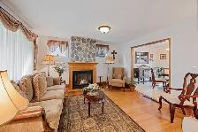FOR SALE1863 PILLETTEAFFORDABLE HOME THAT CHECKS ALL THE BOXES - Photo 2