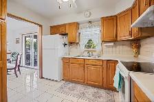 FOR SALE1863 PILLETTEAFFORDABLE HOME THAT CHECKS ALL THE BOXES - Photo 4