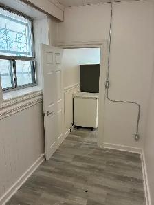 Centretown Basement Bachelor/Studio for Rent (192 Somerset St W) - Photo 4
