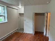 Centretown Basement Bachelor/Studio for Rent (192 Somerset St W) - Photo 7
