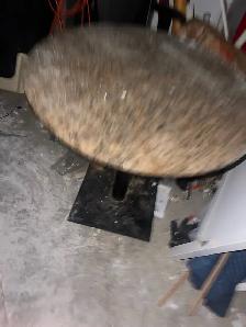 Round Table Stone Top 30 inch $40 - Photo 2