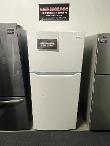 NEW 30" Frigidaire Top Freezer Fridge (20 Cu. Ft)