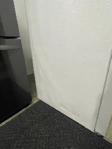 NEW 30" Frigidaire Top Freezer Fridge (20 Cu. Ft) - Photo 8