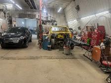 Autobody Shop - Photo 2