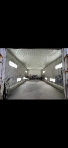 Autobody Shop - Photo 3