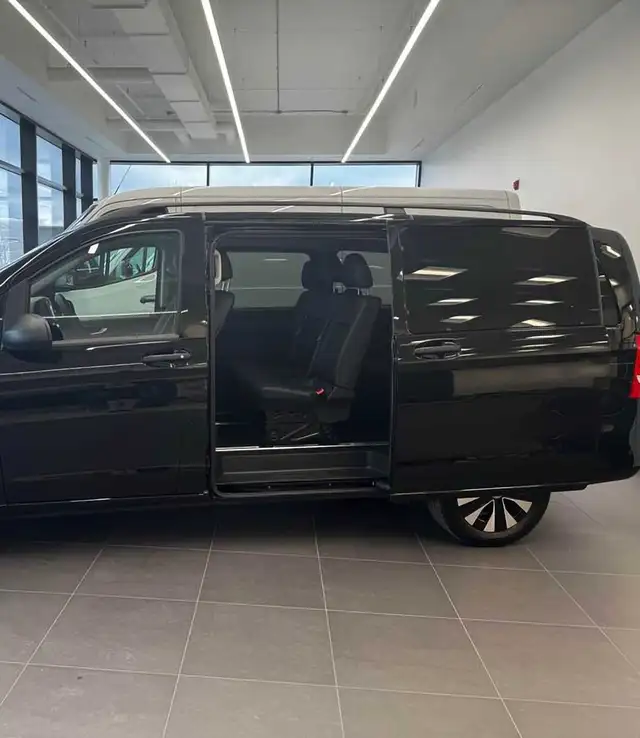 EMPTY VAN FOR MOVING RIDESHARE 647-761-0675