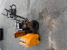 Snowblower - Photo 3