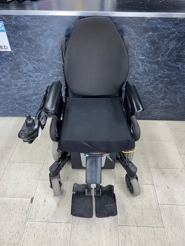 WheelChair Invacare TDX SP (ATO TDXSP)