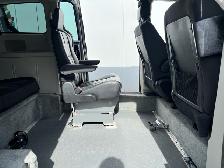 2017 Dodge Grand Caravan WHEELCHAIR ACCESSIBLE VAN-MIDDLE SEAT - Photo 3