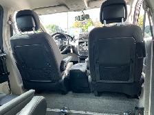2017 Dodge Grand Caravan WHEELCHAIR ACCESSIBLE VAN-MIDDLE SEAT - Photo 18