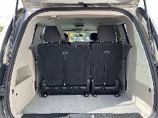 2017 Dodge Grand Caravan WHEELCHAIR ACCESSIBLE VAN-MIDDLE SEAT - Photo 19