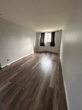 Clean, Quiet 1-Bedroom Apartment - Photo 3