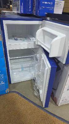 FRIGIDAIRE COMPACT REFRIGERATOR 3.0 cuft - Photo 2