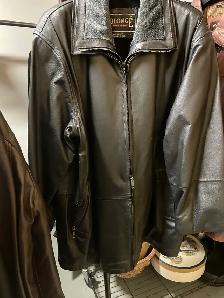 MANTEAU (X) EN CUIR LARGE ET XL