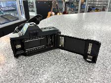 Canon T70 SLR Camera w/ Kiron 28-70 Macro Lens - Photo 3