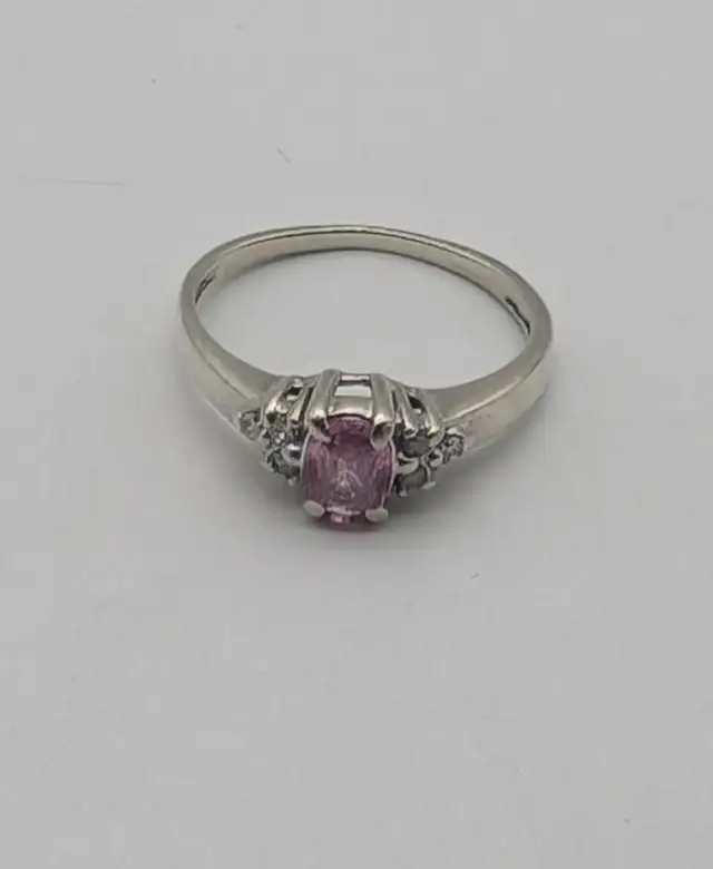 (B6143) Ring White Gold 10K with Pink Gem 1.9 Grams Size 6.5