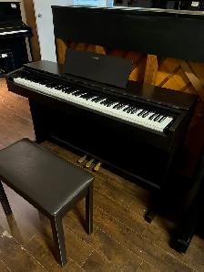 Yamaha Digital Piano Arius YDP-103 Black With one year warranty
