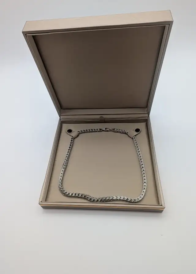 (B6115) Silver Chain with Clear Stones 6mm 20 inch 72.50 gram...