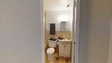 1 BD APT with Balcony - Heat and Water Included! - Photo 4