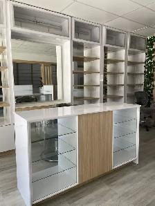 cabinet maker
