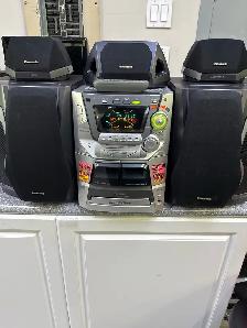 Panasonic SA-AK77 Mini System w/ Panasonic Speakers and Remote