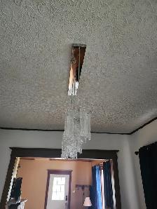 Beautiful chandelier for only $50 - Photo 5