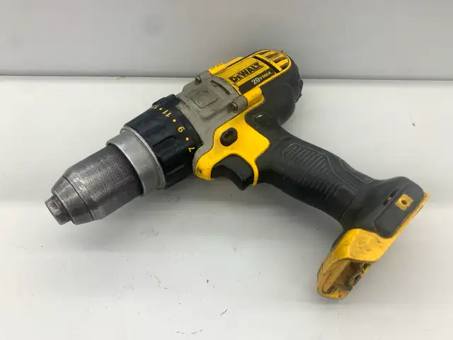 Dewalt DCD985 20V Drill