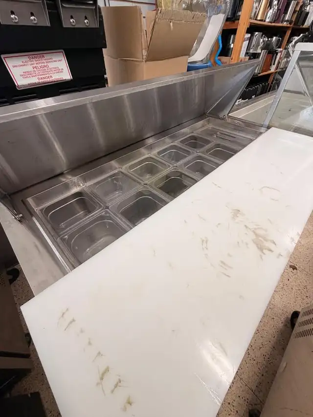 ️ Commercial 2-Door Refrigerated Sandwich / Salad Prep Table