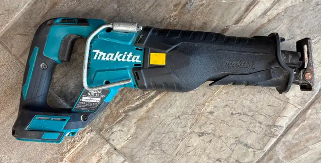 Makita Cordless Reciprocating Sawzall (Model: djr187 )