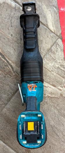 Makita Cordless Reciprocating Sawzall (Model: djr187 ) - Photo 4