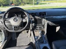 2018 Volkswagen Passat MINT ONLY 102KM LOADED - Photo 11
