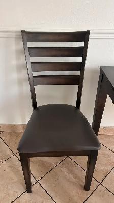 Table de cuisine (rallonge disponible)    6 chaises - Photo 3