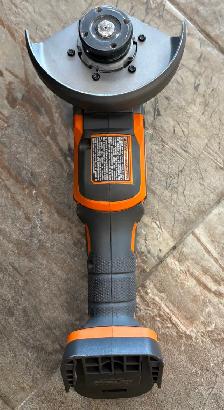 Cordless Ridgid R86042 Grinder - Photo 3