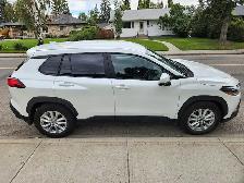 Toyota Corrolla Cross 2023 One Owner - Photo 2