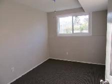 IMMEDIATE 3 BEDROOM AVAILABLE - Photo 6