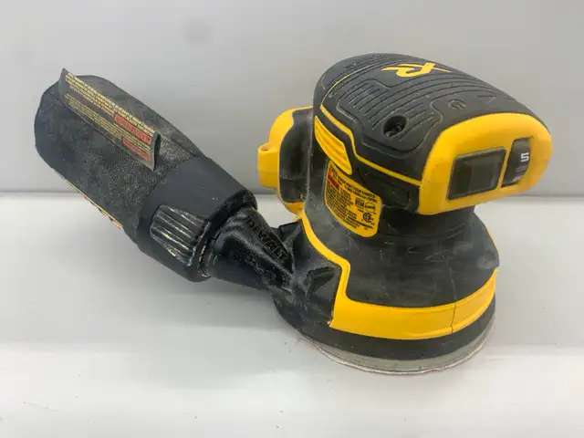 Dewalt DCW210 20V Sander Tool Only