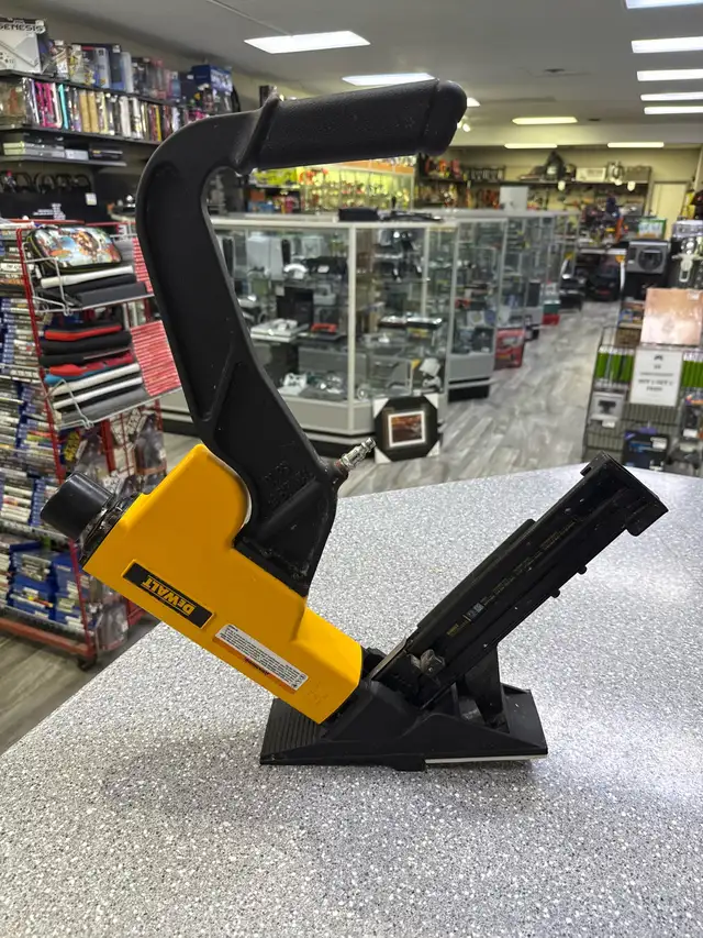 DeWalt DWFP12569 Floor Nailer - Tool Only