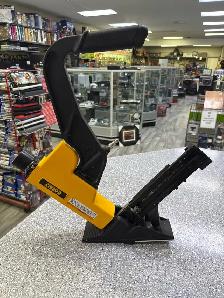 DeWalt DWFP12569 Floor Nailer - Tool Only