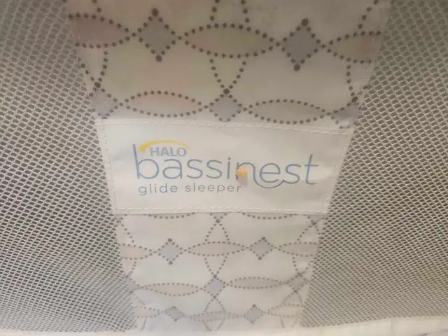 BRAND NEW HALO BASSINET GLIDE SLEEPER $150