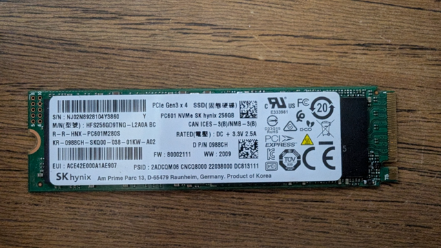 SSD: PC601 NVMe SK Hynix 256 GB