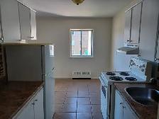 Riverside 1 Bedroom | Balcony | Free Parking | Heat & Water Incl - Photo 5